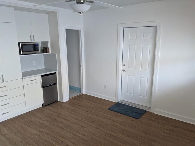 Foto del edificio - 6991 Coolidge St