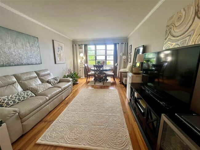 Foto del edificio - 1 Town House Pl