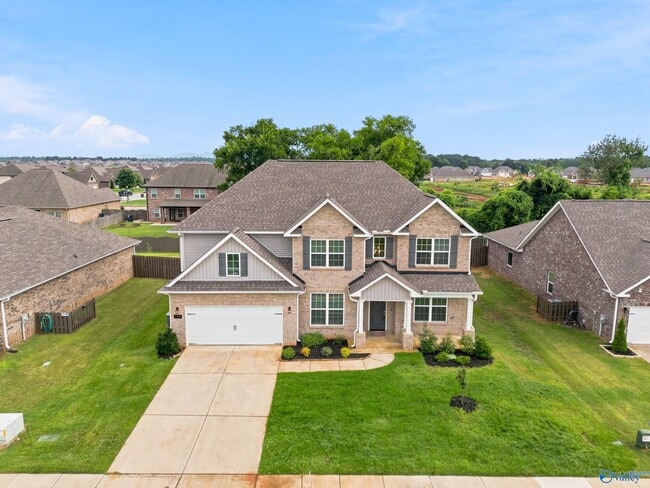 Building Photo - 175 Slade Thomas Dr