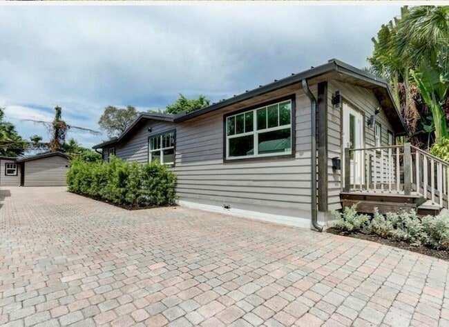 Photo - 833 Ardmore Rd House