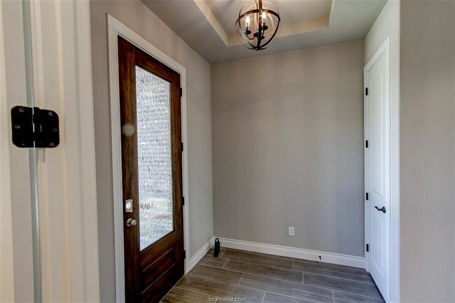 Foto del edificio - 4008 Brownway Dr