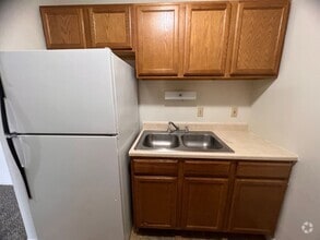 Building Photo - 1819 University Dr