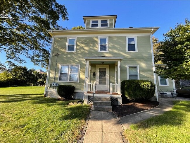 Building Photo - 18 Harmony St