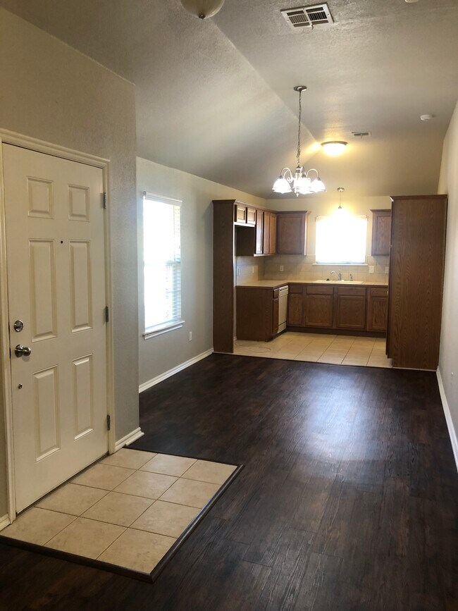 Building Photo - 509 Cherokee Gate Dr