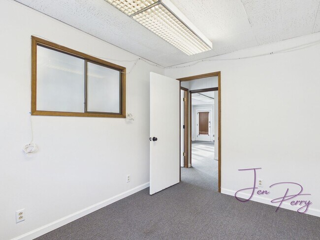 Foto del edificio - 1795 Main Street