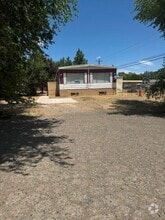 Building Photo - 155 Molly Cir