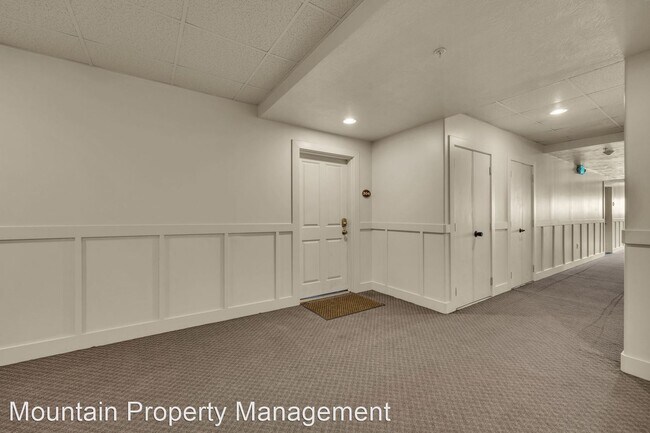 Foto del edificio - 2 br, 2.5 bath House - 6749 N. 2200 W., Un...
