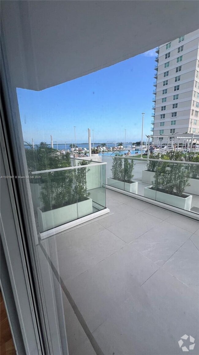 Building Photo - 770 Claughton Island Dr
