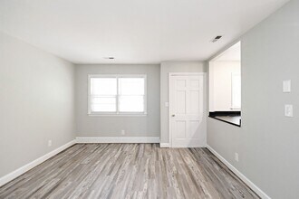 Building Photo - 1157 Pen Park Rd