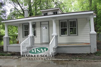 Building Photo - 706 E 37th St