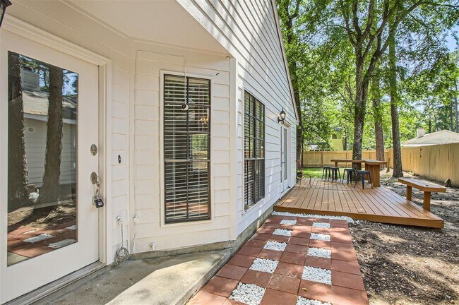 Building Photo - 3 Abbey Brook Pl