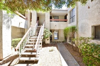 Building Photo - 3119 W Cochise Dr