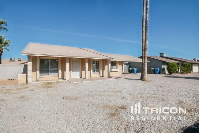 Building Photo - 8948 W Heatherbrae Dr