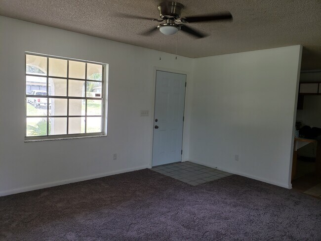 Building Photo - 41 Hydrangea Ln