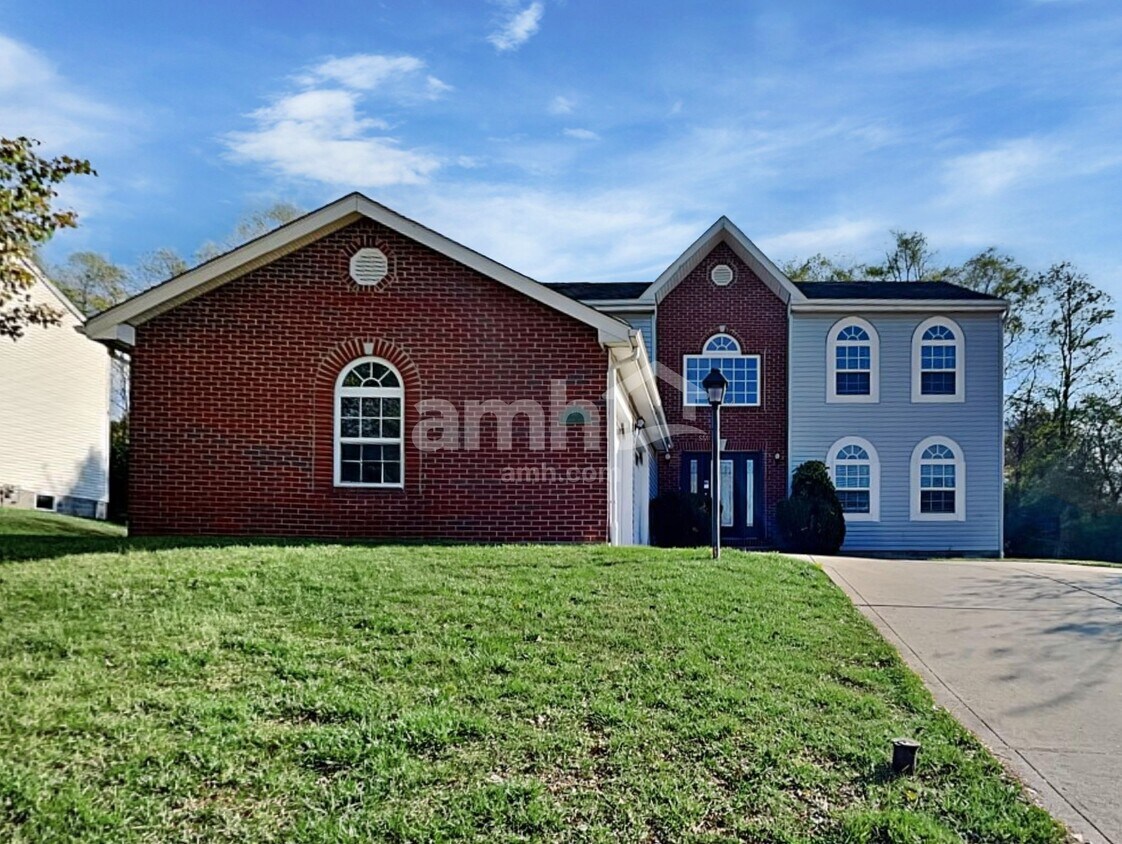 Foto principal - 80 Simsbury Ct