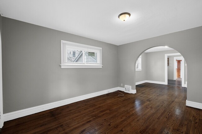 Building Photo - 2528 Lehigh Ln
