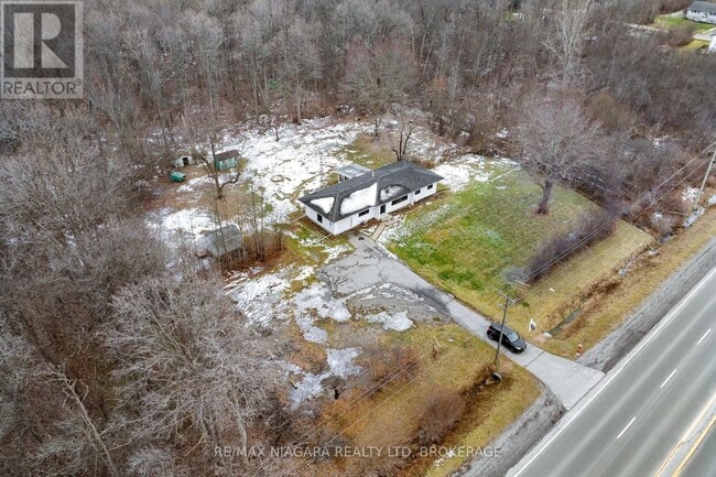 Building Photo - 2949 Garrison Rd