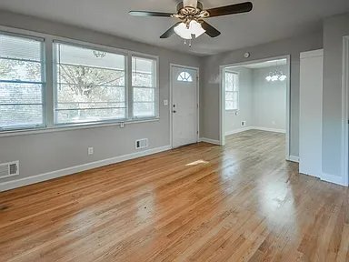 Foto del edificio - 429 Bel-Air Dr