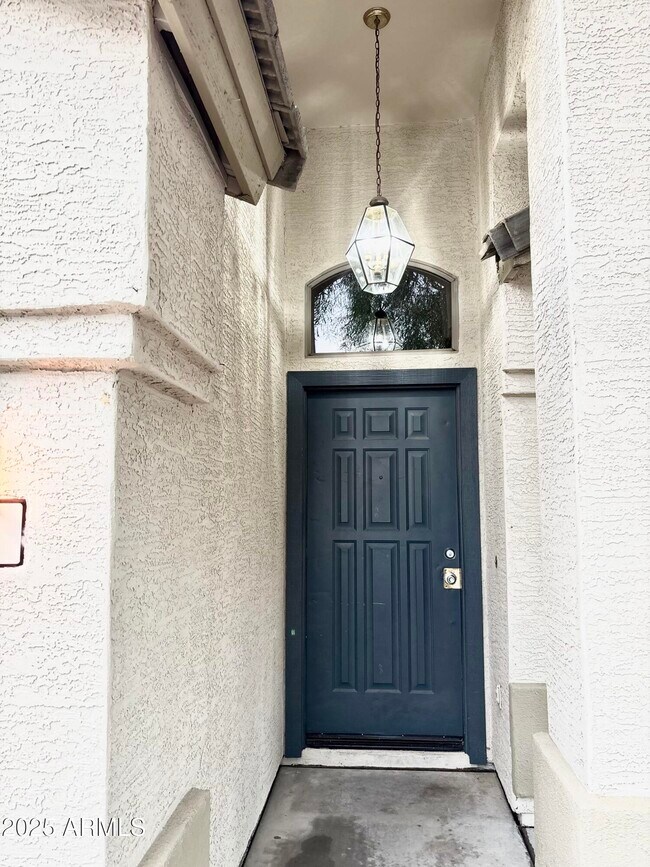 Foto del edificio - 542 N 169th Ave