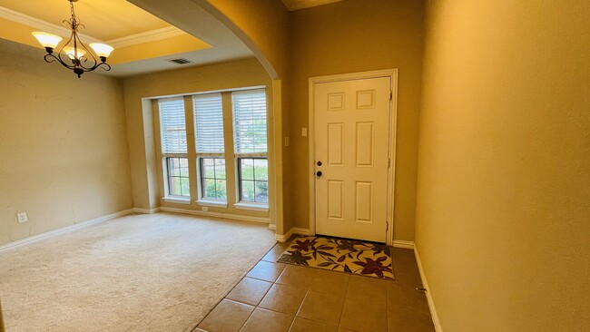 Building Photo - 4420 Randall Ct
