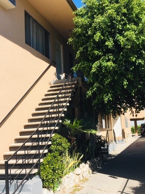 Foto del edificio - 5853 Virginia Ave