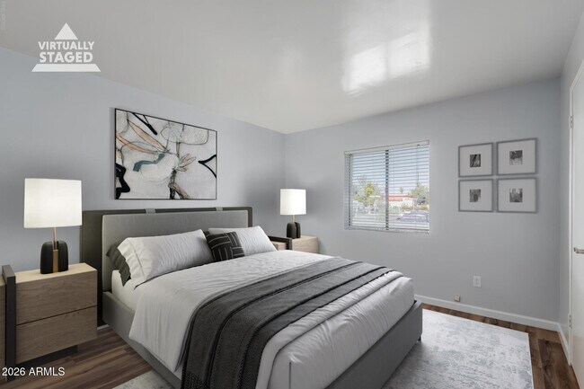 Foto del edificio - 10444 N 69th St