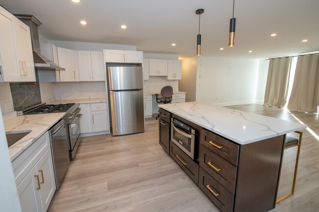 Foto del edificio - 100 West Ave