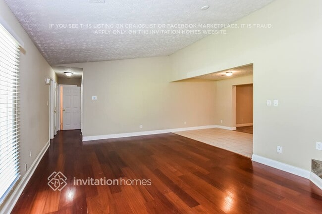 Foto del edificio - 4386 Springfield Dr