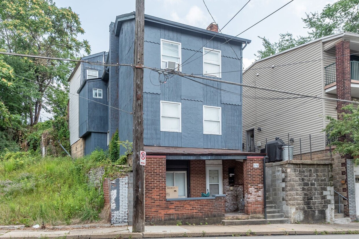 171 Southern Ave Unit 3, Pittsburgh, PA 15211 Room for Rent in