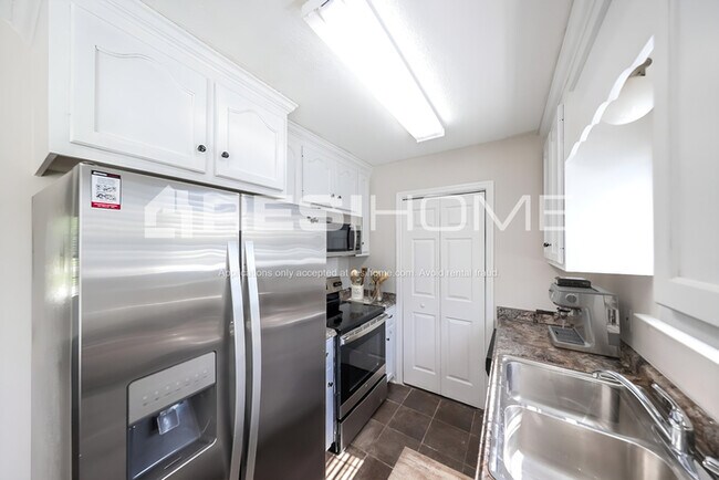 Foto del edificio - 988 Carter Grove Rd