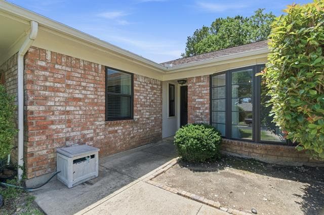 Building Photo - 720 Huntwich Dr