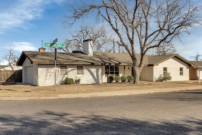 Building Photo - 1426 Cumberland Rd