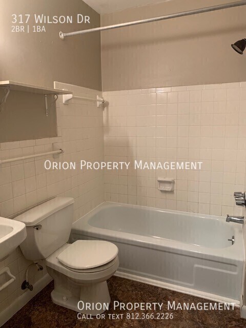 Foto del edificio - 317 Wilson Dr