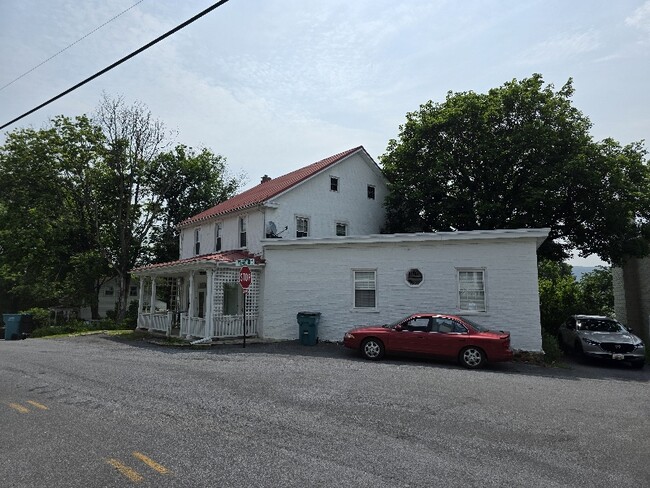 Building Photo - 14321 Barkdoll Rd