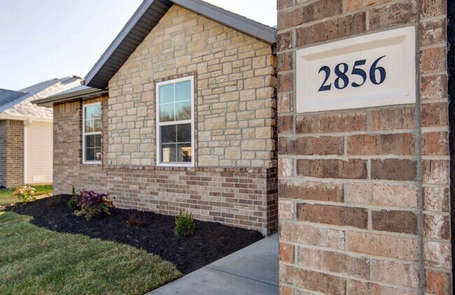 Foto del edificio - 2856 E Bradford St