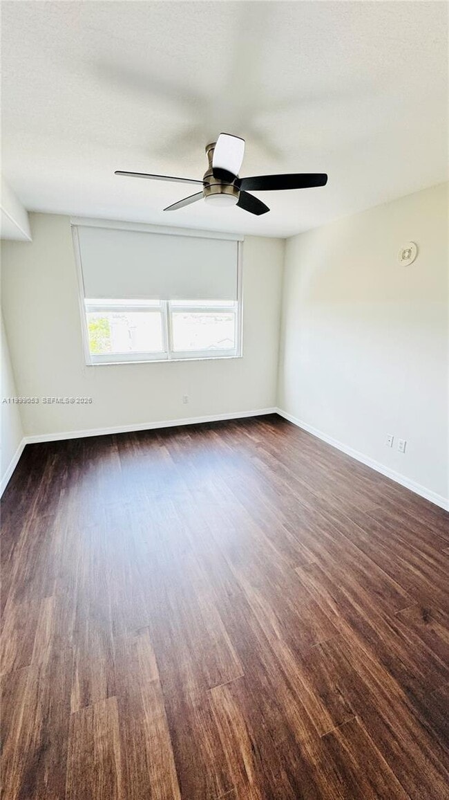 Foto del edificio - 2665 SW 37th Ave