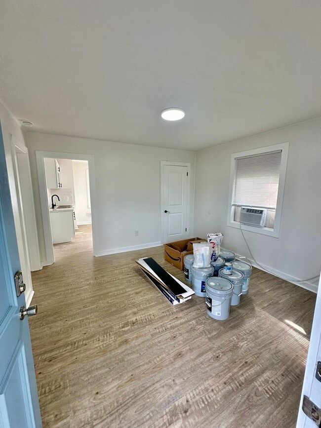 Foto del edificio - 601 E 7th St