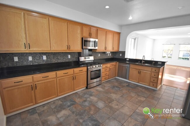 Foto del edificio - North-East Facing Home in Prime San Ramon Location!