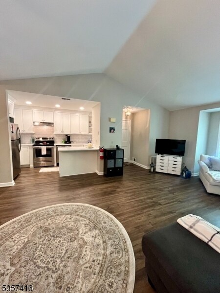 Foto principal - 34 Augusta Dr
