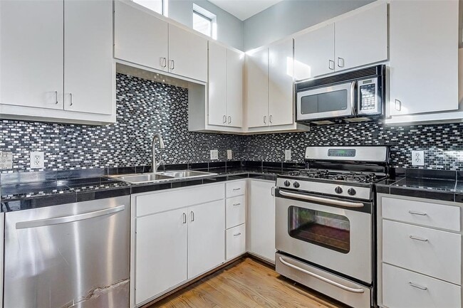 Building Photo - 3501 Link Valley Dr.