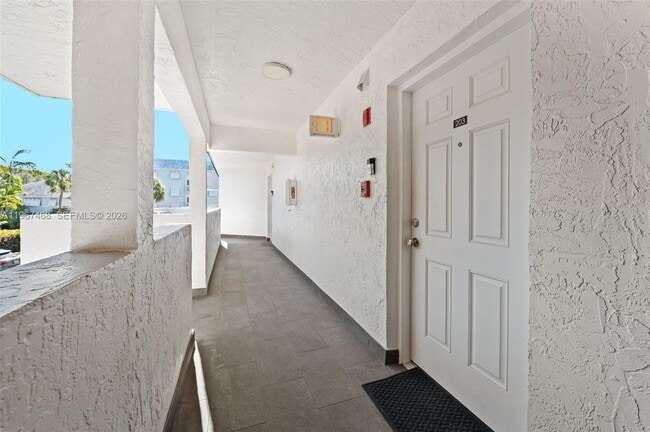 Foto del edificio - 5750 Turin St