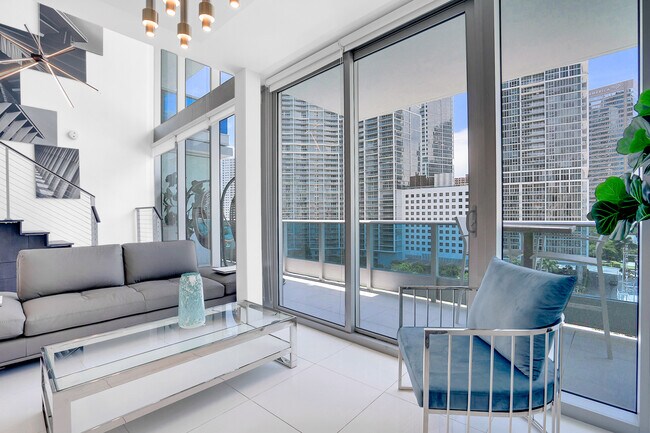 living space - 200 Biscayne Boulevard Way