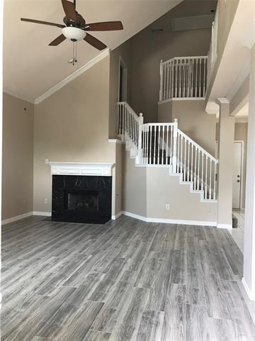 Building Photo - 597 Continental Dr
