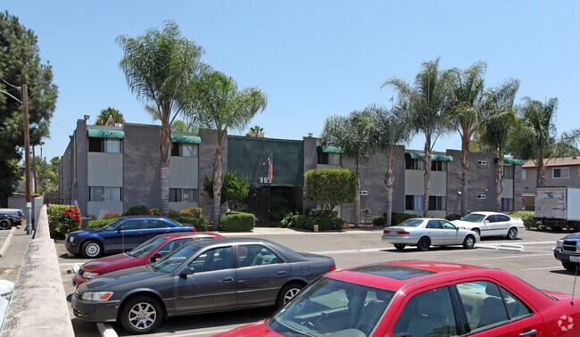 Building Photo - Estes Palms Apartments