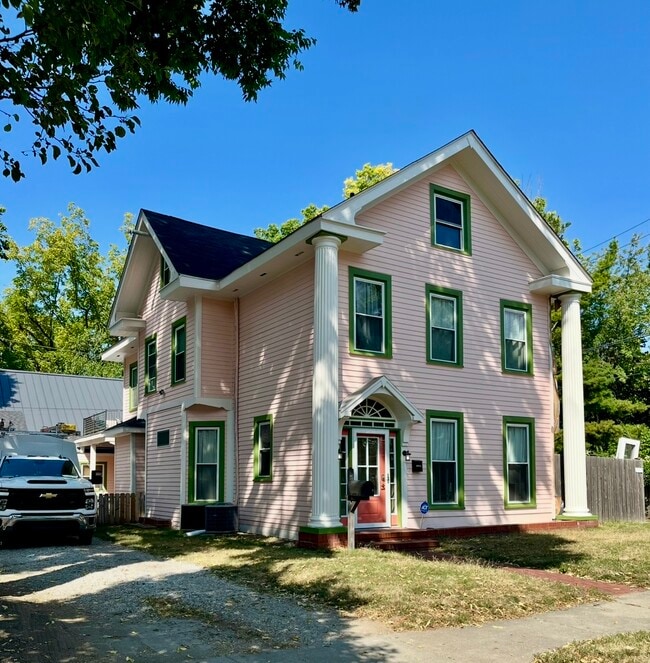 Building Photo - 124 E 32nd St