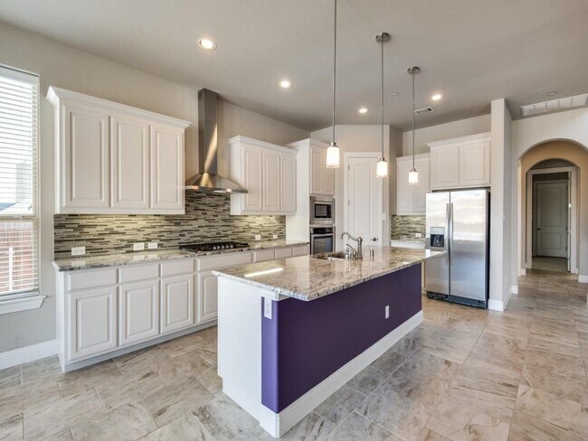 Building Photo - 2201 Lewis Canyon Dr