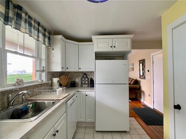 Foto del edificio - 25 Briarwood Ave