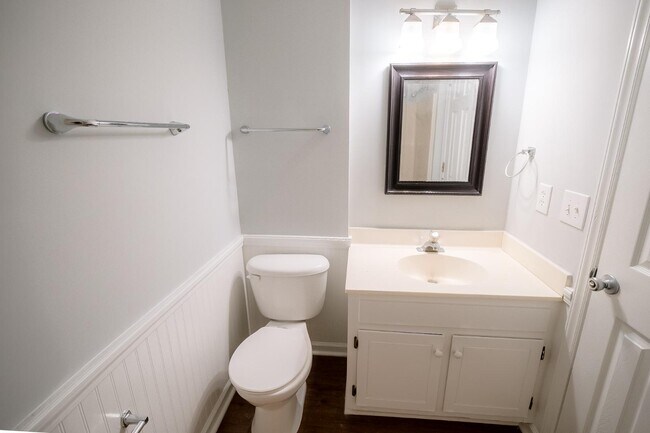 Photo - 942 Bonham Ave Townhome