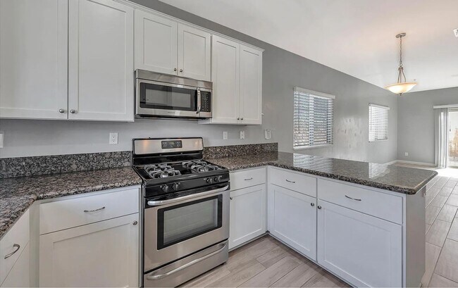 Building Photo - Your Ideal Haven Awaits!