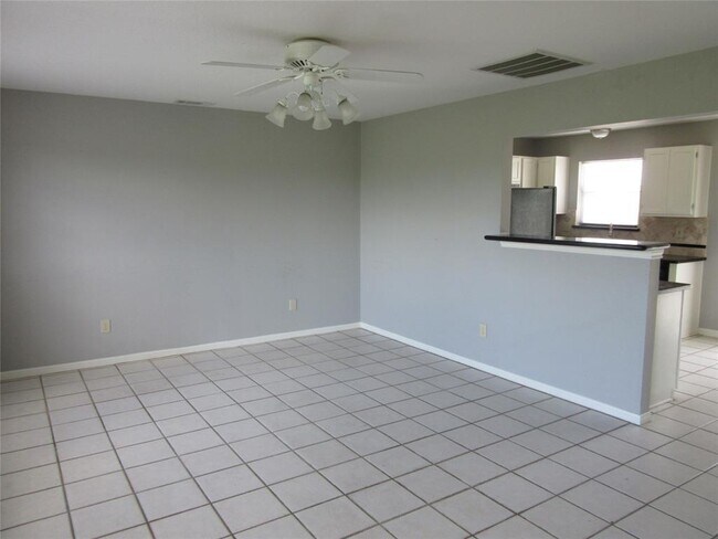 Building Photo - 7929 Catalpa St